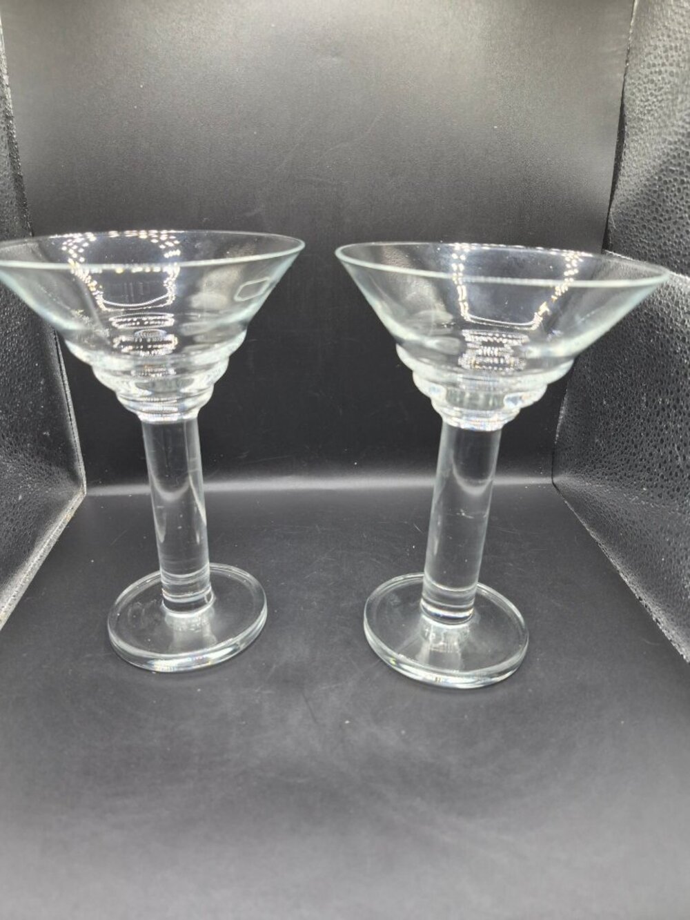 Crate & Barrel Clear Martini Glasses Set Of 2 Slovakia Modern Tapered Design